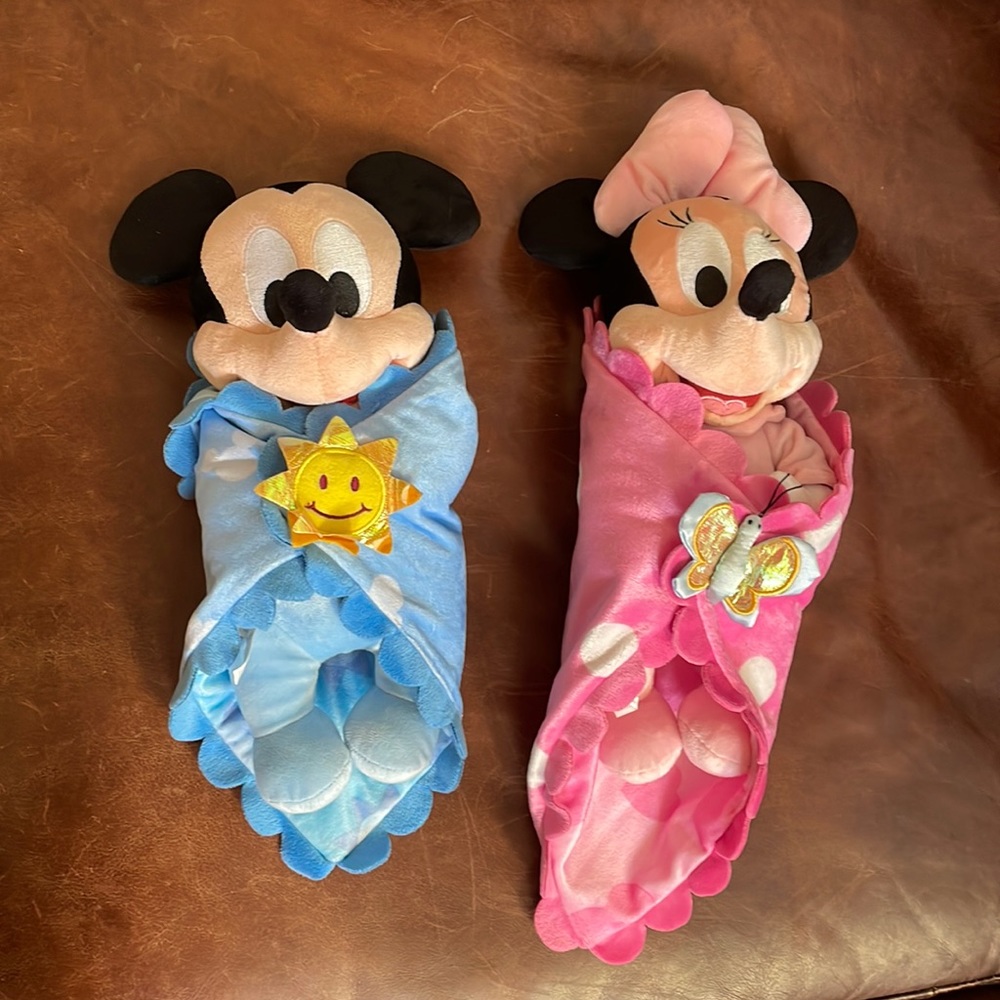 Disney Mickey and Minnie babies with blankets